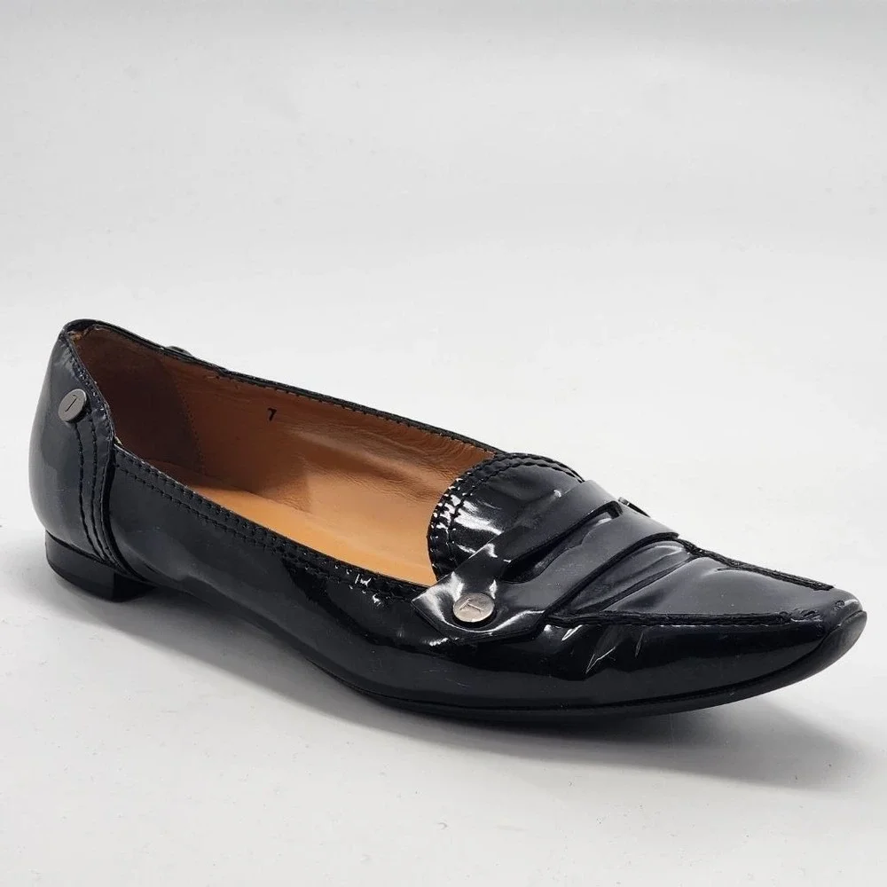 Tod's Black Patent‎ Leather Flats & Loafers Size 7